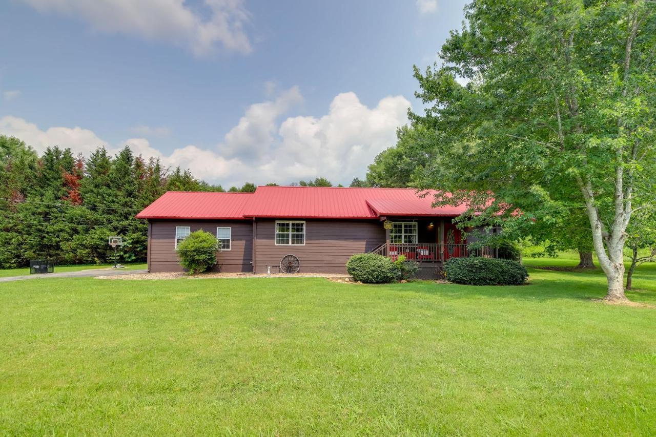 Sevierville Cabin With Private Hot Tub And Fire Pit Экстерьер фото